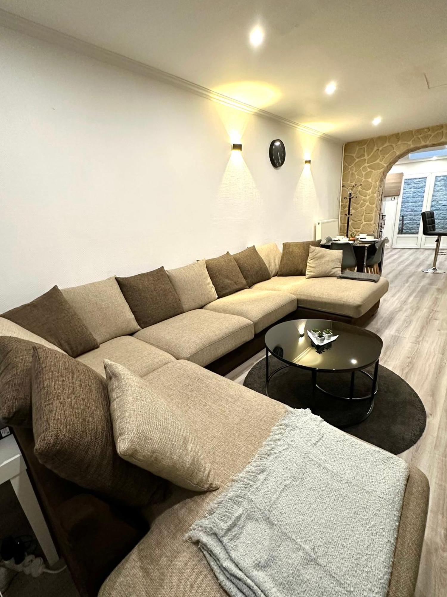 Une Belle Maison Avec 2 Chambre Croix Kültér fotó